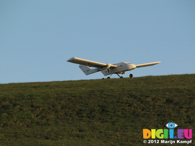 SX22357 Remote control plane landing